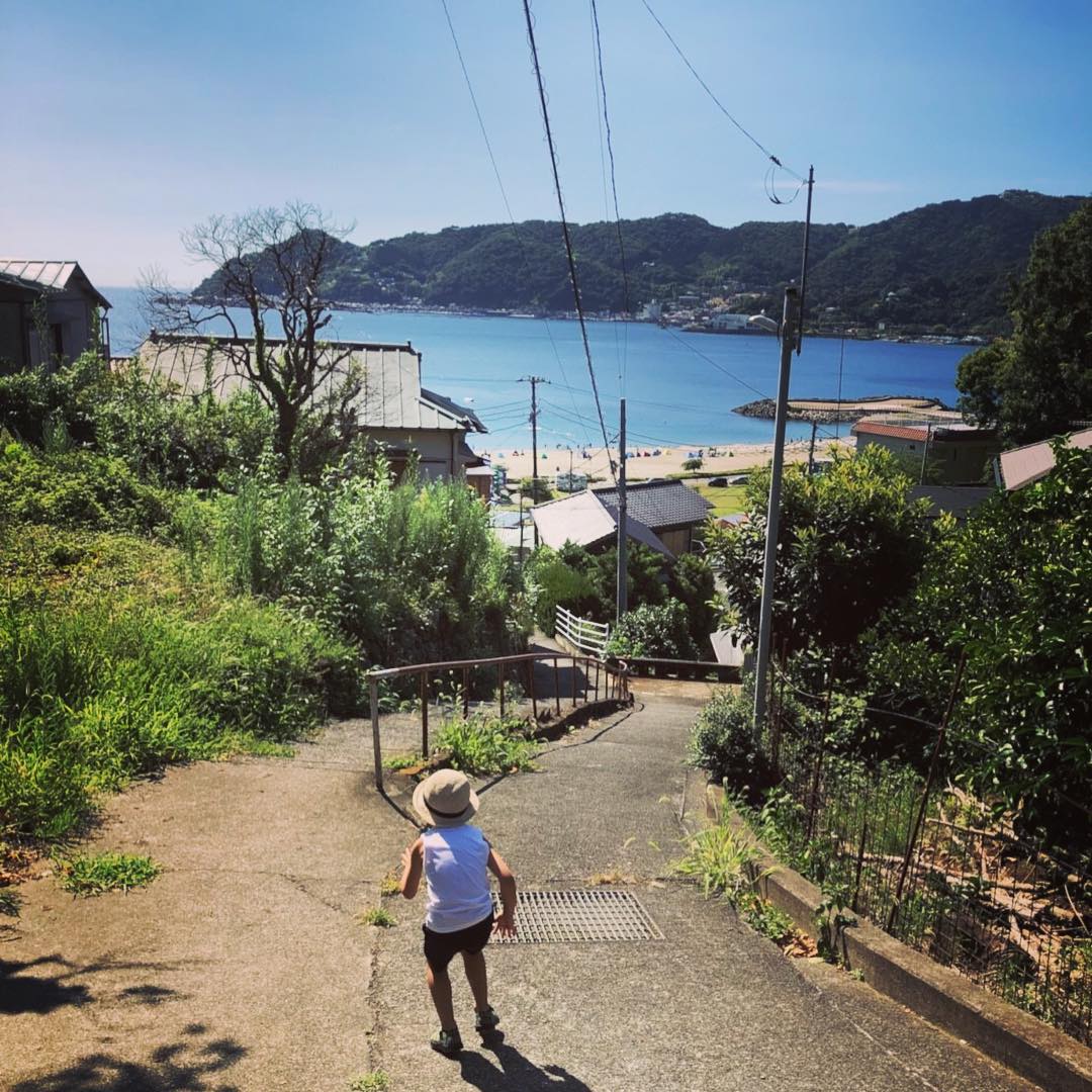 Beautiful beach area just less than an hour away from the center of Tokyo