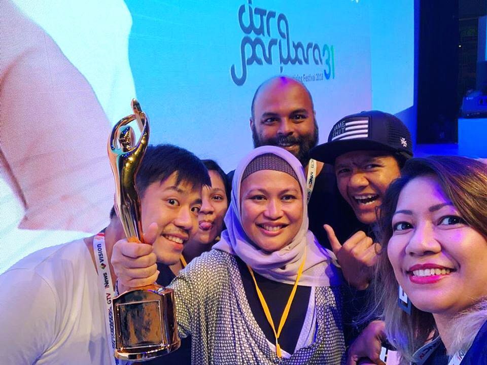 Think Tank Indonesia, @directorsthinktank 's branch in #Indonesia, received the Production House of the Year award at the 2018 Citra Pariwara! They picked up 15 other awards in 3 categories - 2 Gold, 6 Silver and 7 Bronze awards. Congratulations!
