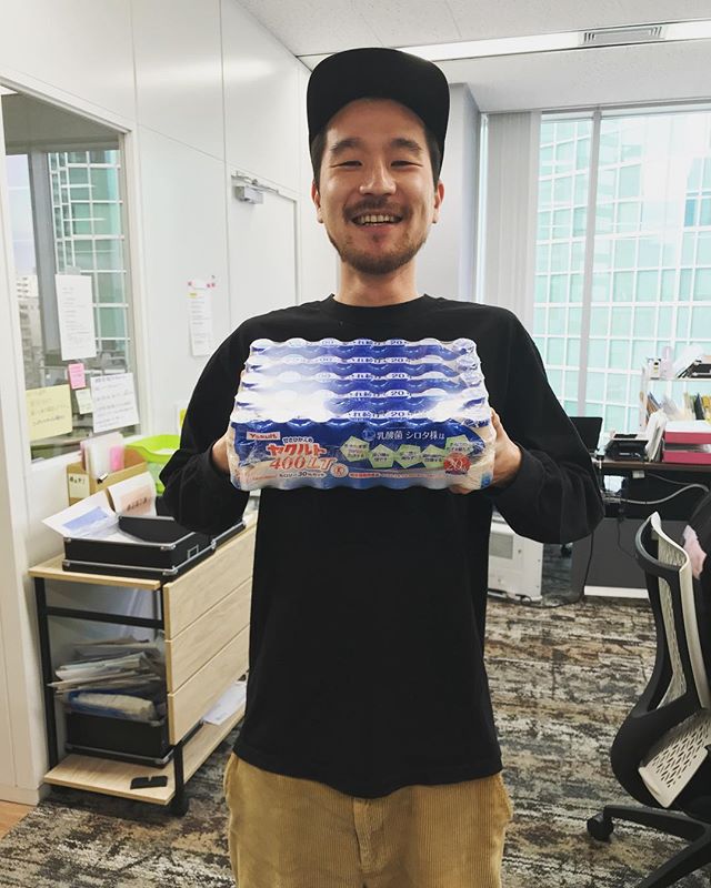 Happy 30th Birthday Riki san!!! Our Yakult lady dropped by and gave him a special gift 🥰