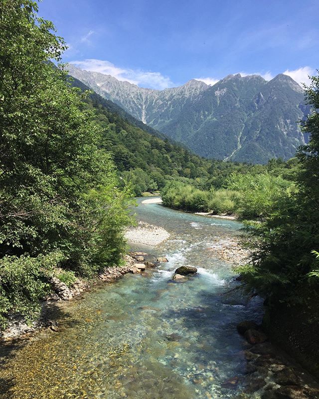 Here's this week's update of from AOI Global.⁣
A breathtaking view of the Japanese Alps. It is the Kamikouchi Area in Nagano Prefecture. ⁣
⁣
It boasts beautiful hiking trails with each season bringing about different stunning views.