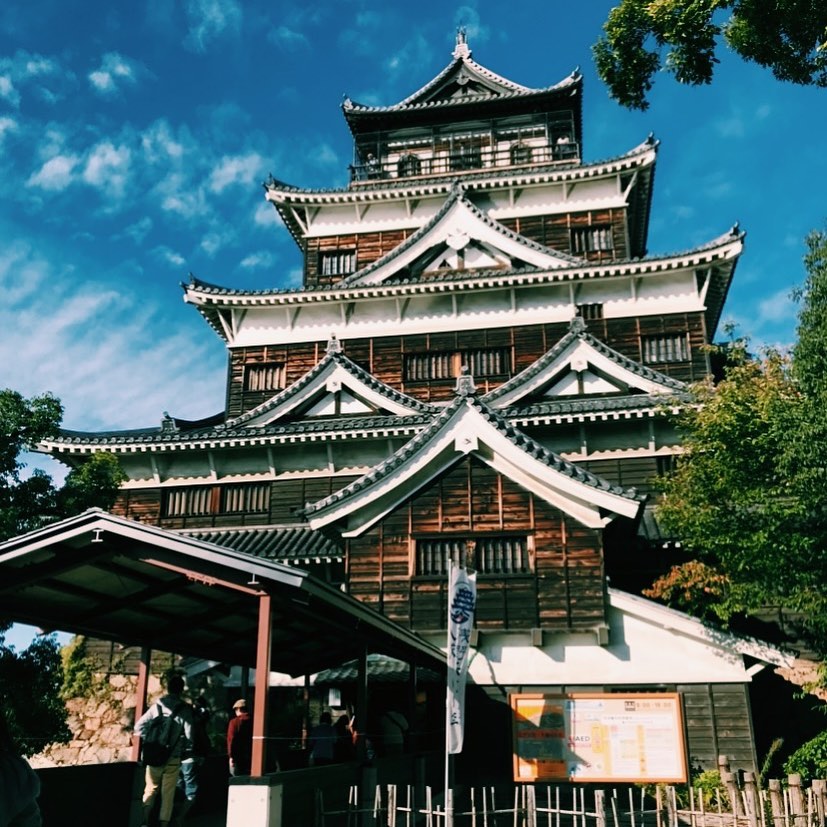 _⁣
Here’s this week’s from AOI Global at Hiroshima Castle. ⁣
⁣
Hiroshima Castle was the home of the daimyo (feudal lord) of the Hiroshima clan. 
This castle was originally constructed in the 1590’s, but was destroyed by the atomic bombing in 1945. The castle was rebuilt in 1958, as a replica of the original, and now serves as a museum of Hiroshima’s history.

#weeklyinspiration﻿ #remoteshooting⁣