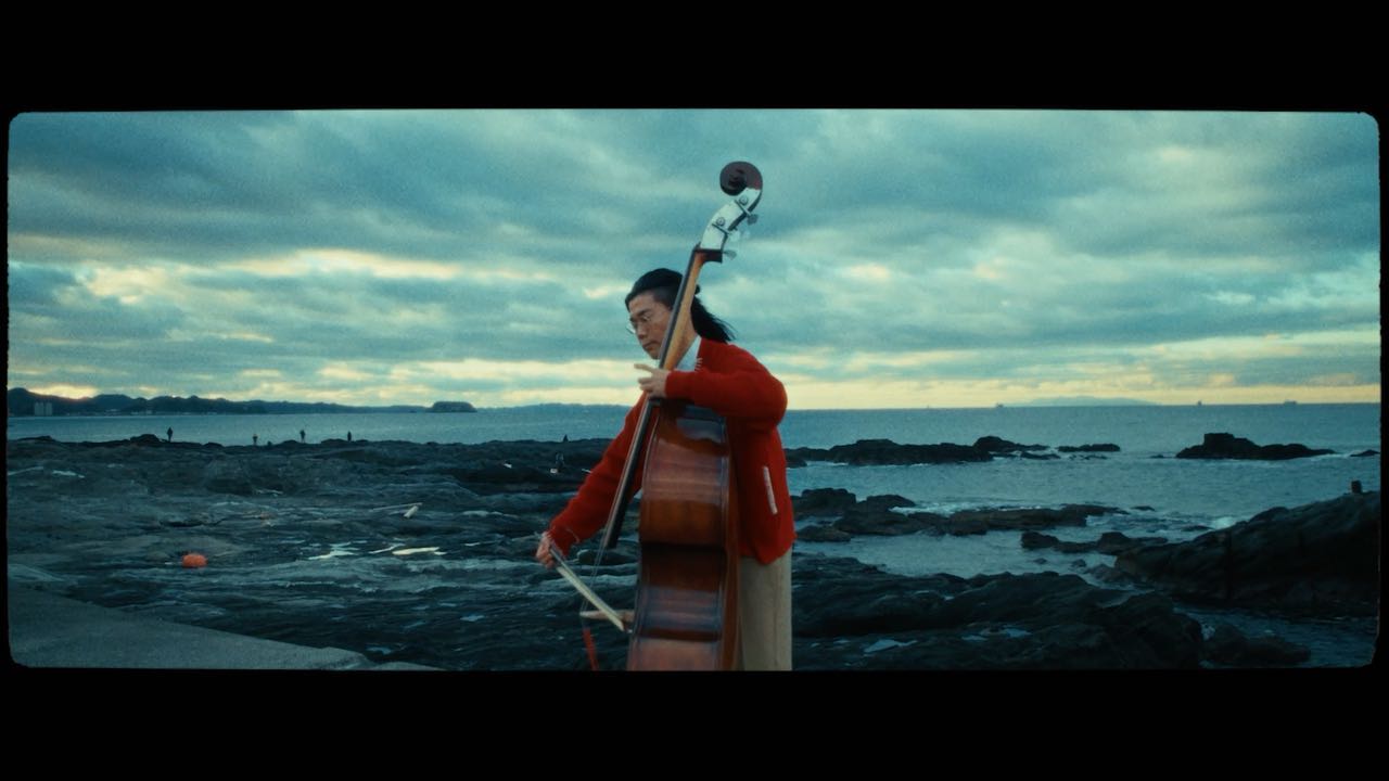 _
【Recent Work】⁣
“PEUGEOT RIFTER LONG ✕ YU JIDAISHO ”⁣⁣⁣⁣
⁣⁣⁣
Campaign for Rolling Stone Japan and PEUGEOT, directed by Naoto Mitake.

Featuring the incredibly talented double bass player and artist Yu Jidaisho.

Watch more of our recent works from the link in our bio

#aoiglobal  #filmproduction  #productioncompany  #aoipro  #film  #production 