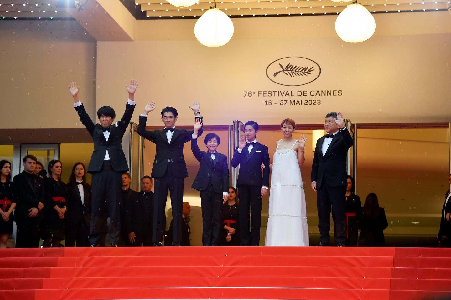 _
Hirokazu Kore-eda's latest feature ( ), co-financed and produced by AOI Pro., was screened at the 2023 @festivaldecannes 

𝘒𝘢𝘪𝘣𝘶𝘵𝘴𝘶 received a 9.5-minute standing ovation

The film was the first time director Hirokazu Kore-eda and scriptwriter teamed up, with music by .

2023 Monster Film Committee